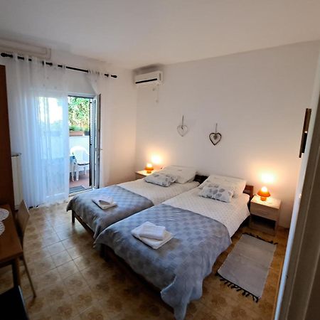 Accomodation Mirjana Rooms Poreč Exterior foto